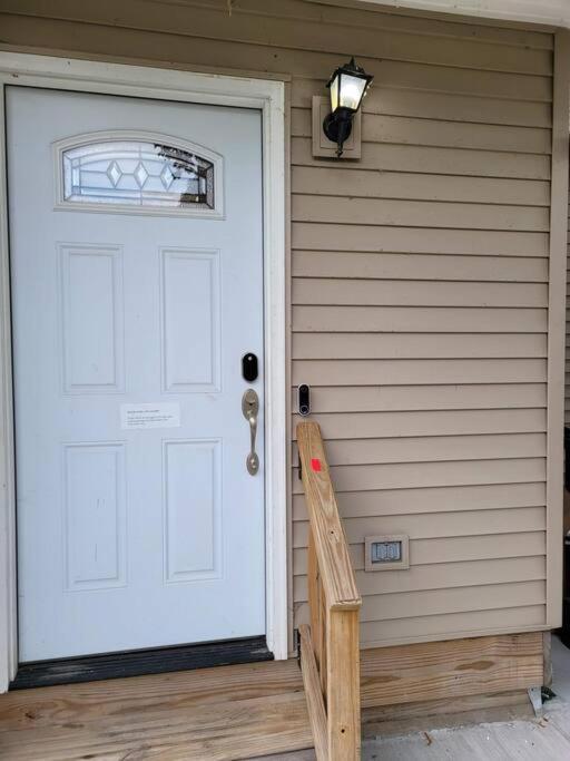 No Chores, 10min To Downtown And 25min To Niagara Falls Appartement *